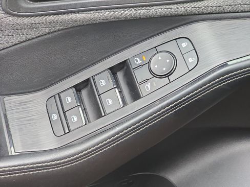 Used 2023 Nissan Rogue SV FWD image 26