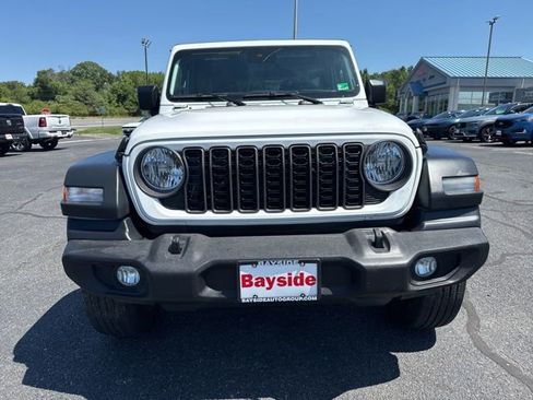 Used 2024 Jeep Wrangler Unlimited Sport AWD/4WD image 16