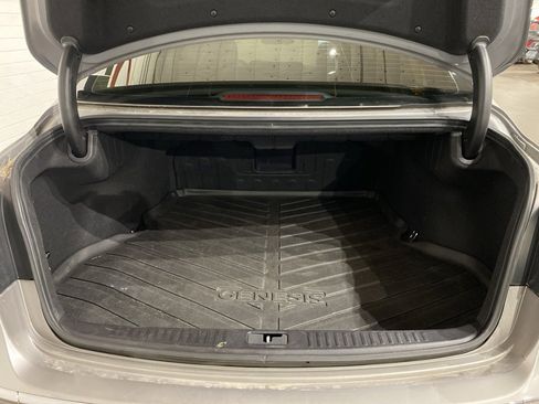 Used 2012 Hyundai Genesis 5.0 R-Spec image 5