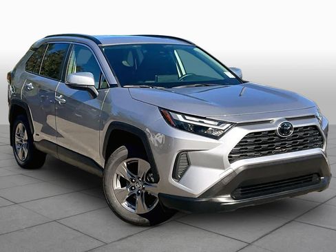 Certified 2025 Toyota RAV4 XLE w/ Convenience Package AWD/4WD image 3