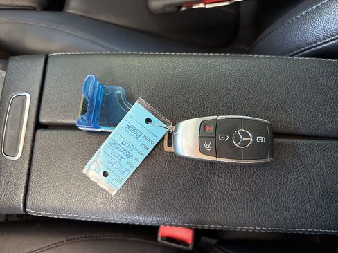 Used 2021 Mercedes-Benz GLA 250 4MATIC image 11