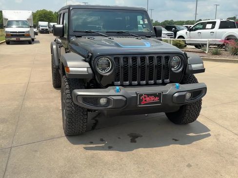 New 2023 Jeep Wrangler Unlimited Rubicon 4xe w/ Cold Weather Group AWD/4WD image 3