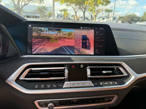 Used 2020 BMW X7 xDrive40i w/ Premium Package AWD/4WD image 22