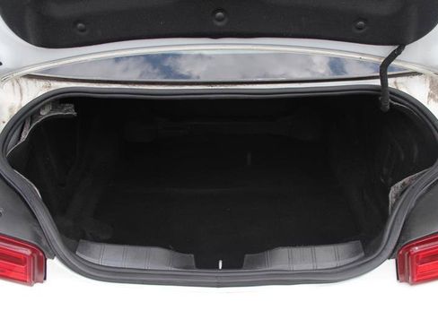 Used 2017 Chevrolet Camaro LT RWD image 11