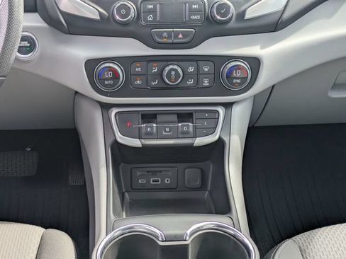 Used 2023 GMC Terrain SLE w/ Driver Convenience Package FWD image 21