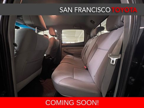 Used 2014 Toyota Tacoma PreRunner image 14