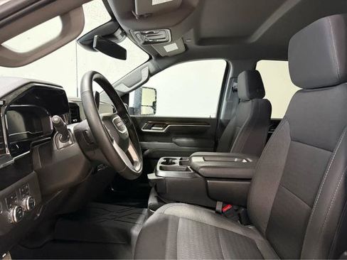 Used 2025 GMC Sierra 3500 SLE AWD/4WD image 12