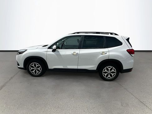 Used 2022 Subaru Forester Premium AWD/4WD image 4