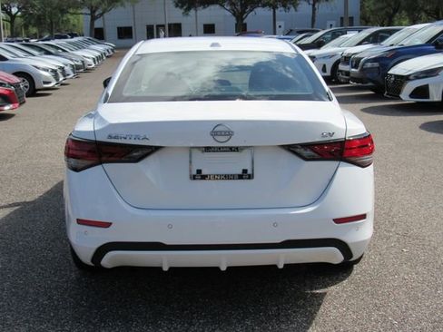 Certified 2024 Nissan Sentra SV FWD image 4