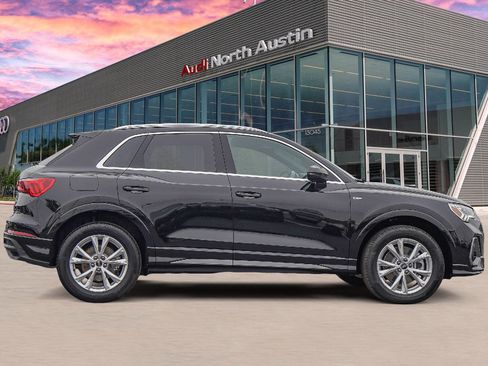 Certified 2025 Audi Q3 2.0T Premium w/ Convenience Package image 3