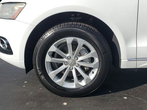 Used 2016 Audi Q5 2.0T Premium Plus w/ Technology Package image 9