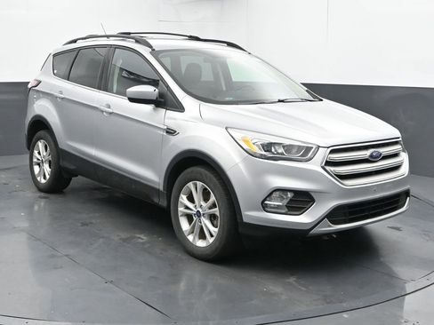 Used 2018 Ford Escape SEL image 3