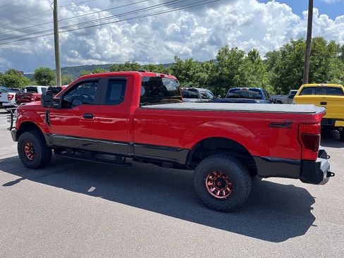 Used 2021 Ford F250 XL w/ Power Equipment Group AWD/4WD image 4