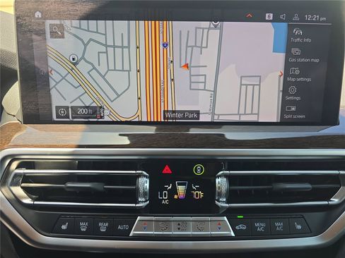 Used 2025 BMW X4 xDrive30i AWD/4WD image 17