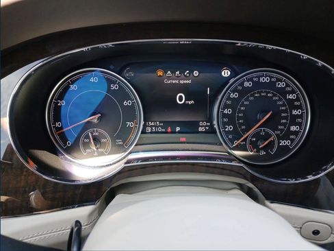 Used 2020 Bentley Bentayga AWD/4WD image 8
