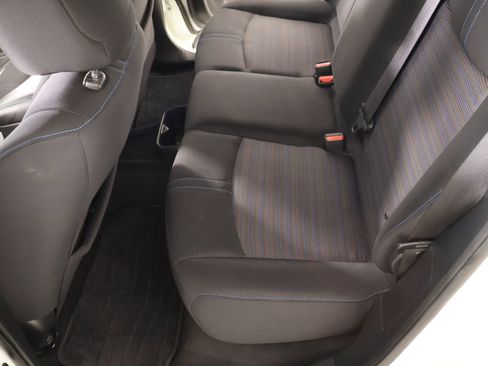 Used 2019 Nissan Leaf SV w/ SV Technology Package FWD image 12