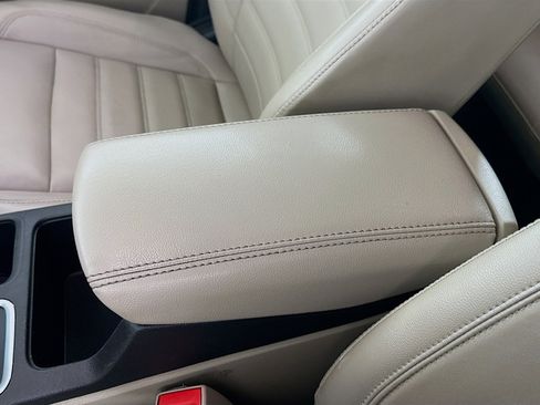 Used 2018 Ford Escape SEL image 18