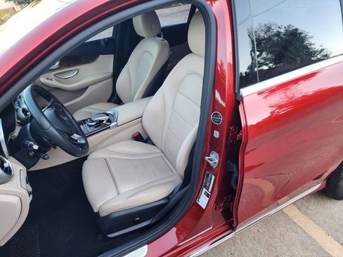 Used 2017 Mercedes-Benz C 300 4MATIC Sedan image 29