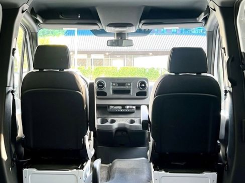 Used 2024 Mercedes-Benz Sprinter 2500 image 24