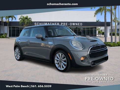 Used 2015 MINI Cooper S image 1