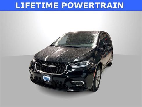 New 2026 Chrysler Pacifica Select image 1