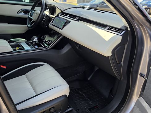 Used 2021 Land Rover Range Rover Velar S AWD/4WD image 31