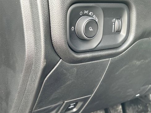 New 2024 RAM 3500 Tradesman w/ Chrome Appearance Group image 14