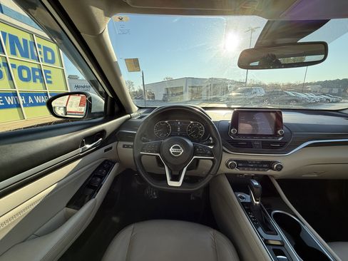 Used 2021 Nissan Altima 2.5 Platinum image 19