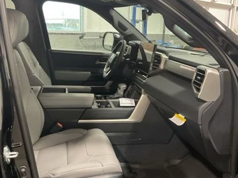 New 2026 Toyota Tundra Limited AWD/4WD image 28