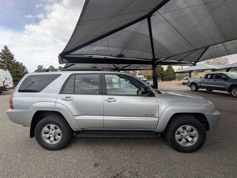 Used 2004 Toyota 4Runner SR5 image 4