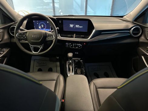 Used 2025 Chevrolet Trax ACTIV w/ Driver Confidence Package FWD image 9
