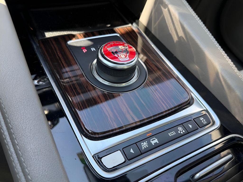 Used 2019 Jaguar F-PACE Portfolio AWD/4WD image 48
