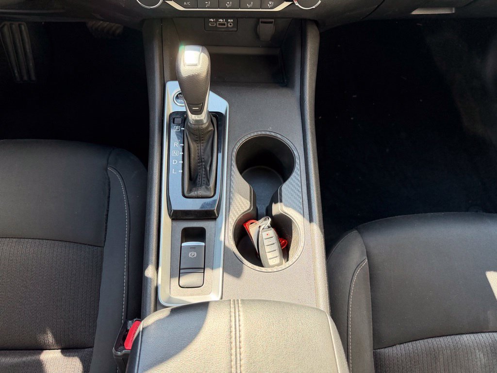 Used 2025 Nissan Altima 2.5 SV AWD/4WD image 19