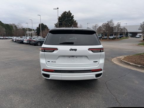 Certified 2023 Jeep Grand Cherokee L Summit w/ Advanced Protech Group IV image 6