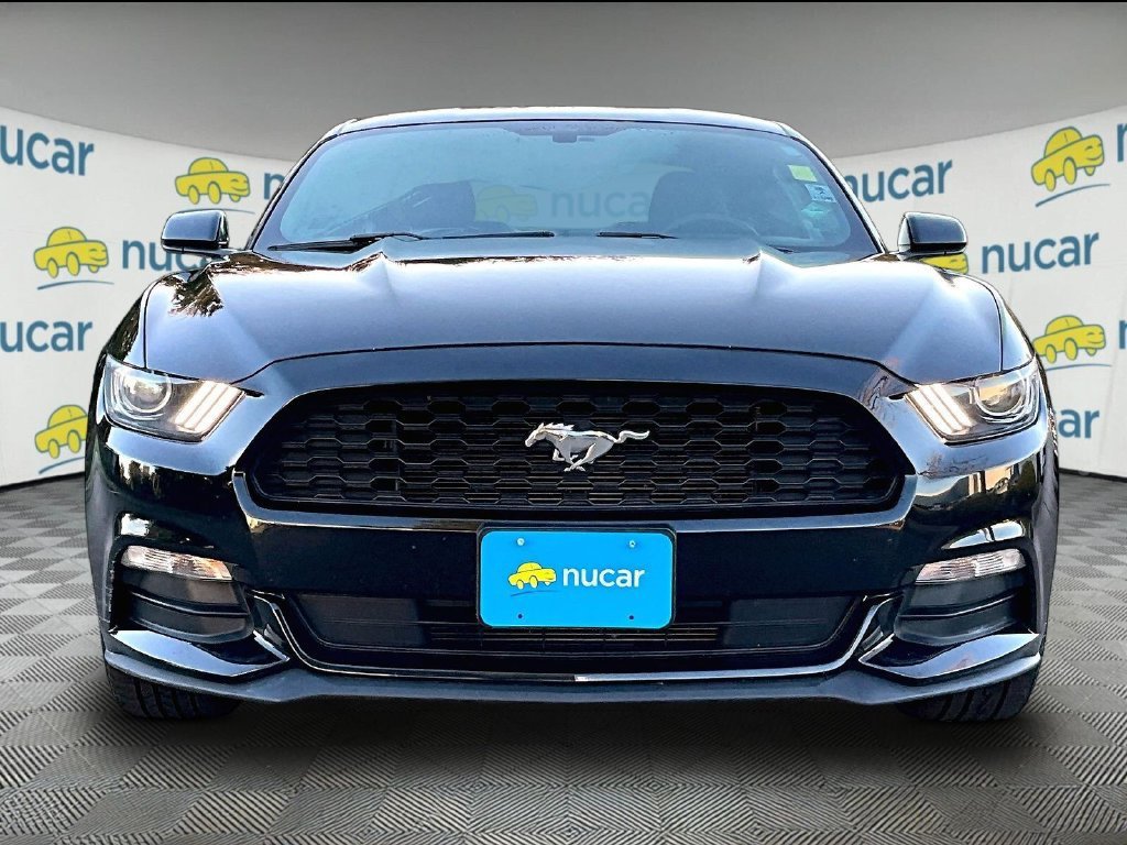 Used 2015 Ford Mustang Coupe RWD image 2