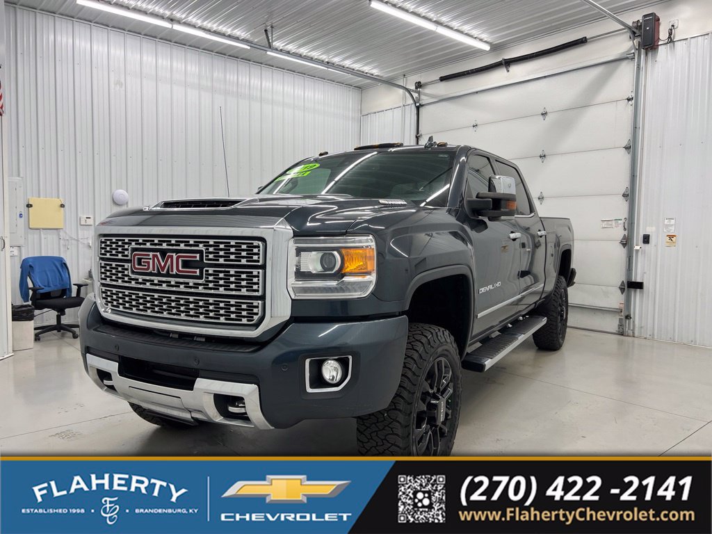Used 2019 GMC Sierra 2500 Denali w/ Duramax Plus Package AWD/4WD image 6