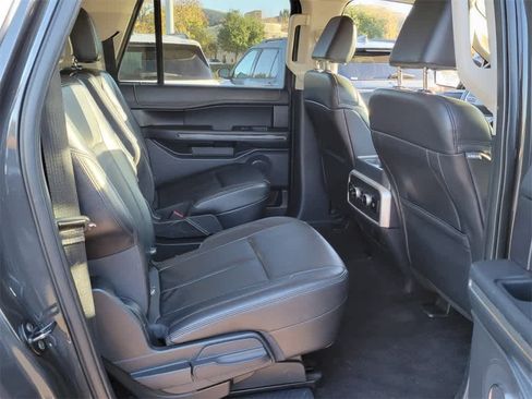 Certified 2022 Ford Expedition Max XLT image 13