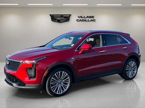 Used 2024 Cadillac XT4 Premium Luxury w/ Technology Package FWD image 1