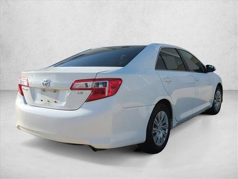 Used 2012 Toyota Camry LE FWD image 5