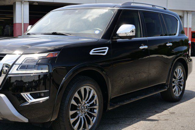 Used 2023 Nissan Armada Platinum w/ Captain's Chairs Package RWD image 4