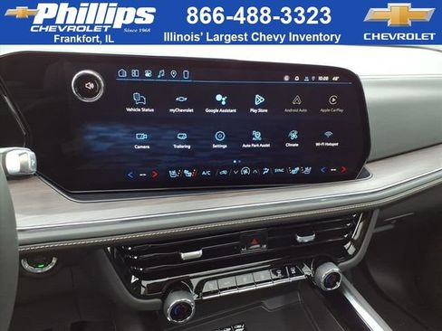 New 2026 Chevrolet Suburban Premier image 12