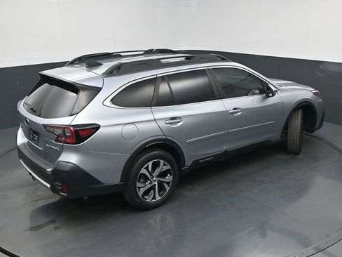 Used 2022 Subaru Outback Limited image 43