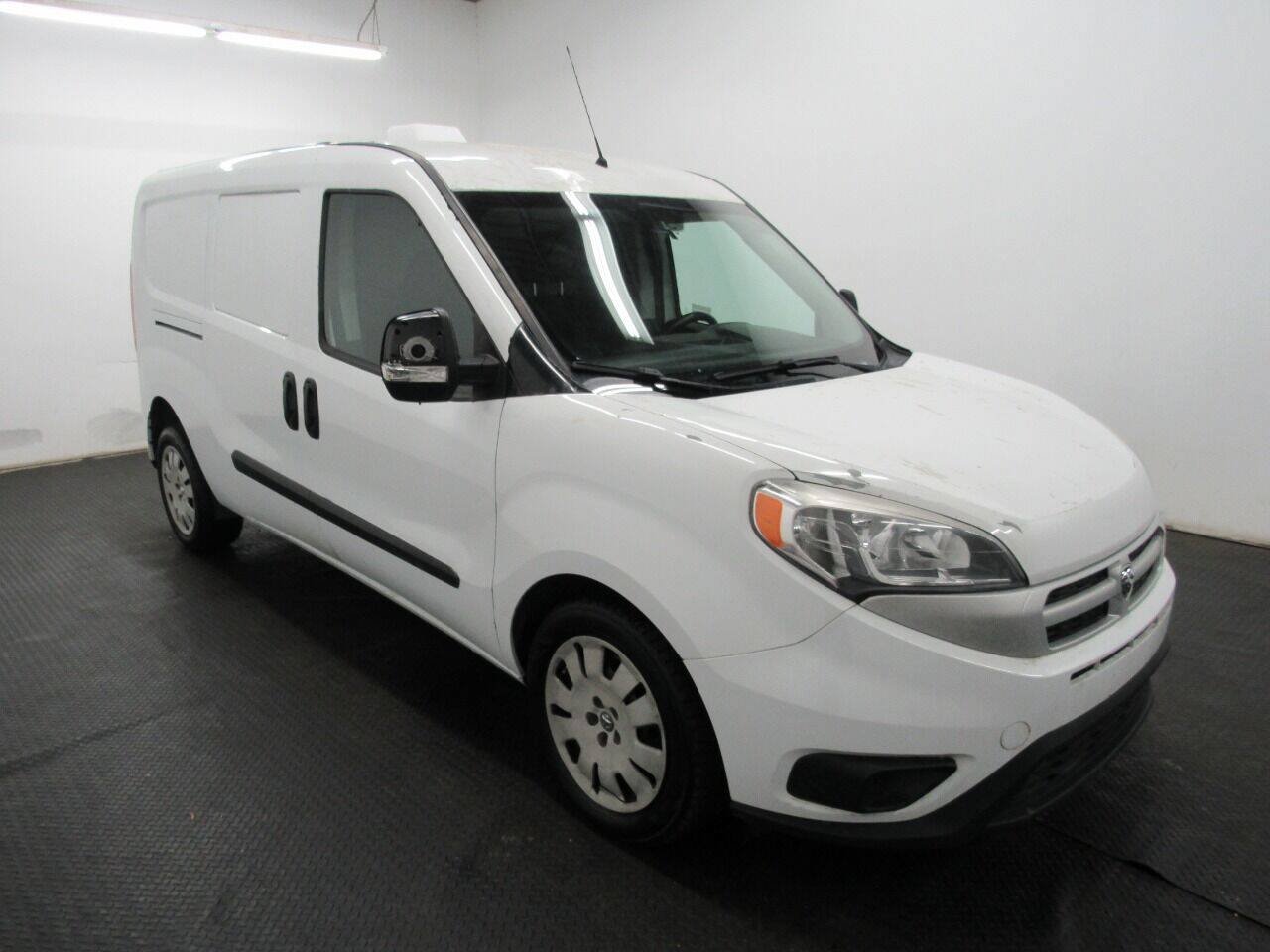 Used 2017 RAM ProMaster City Tradesman SLT w/ Rear Back-up Camera Group FWD image 3
