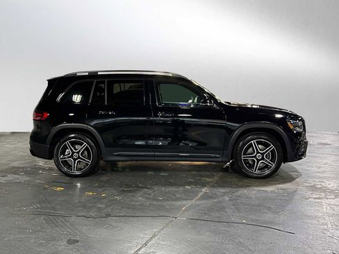 New 2026 Mercedes-Benz GLB 250 4MATIC image 2