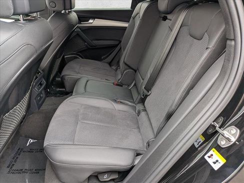 Used 2024 Audi Q5 e Premium Plus AWD/4WD image 25