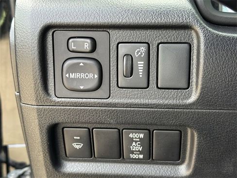 Used 2017 Toyota 4Runner SR5 image 21