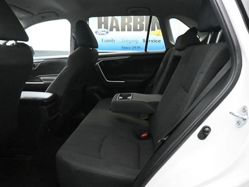 Used 2024 Toyota RAV4 LE image 9