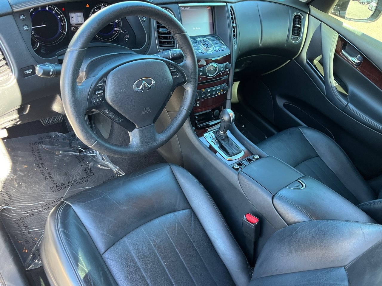 Used 2017 INFINITI QX50 2WD w/ Deluxe Touring Package image 16