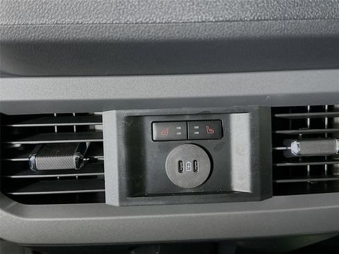 New 2026 Ford F250 Lariat w/ Black Appearance Package image 27