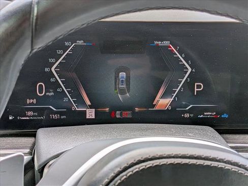 Used 2023 BMW X7 xDrive40i w/ M Sport Package image 11